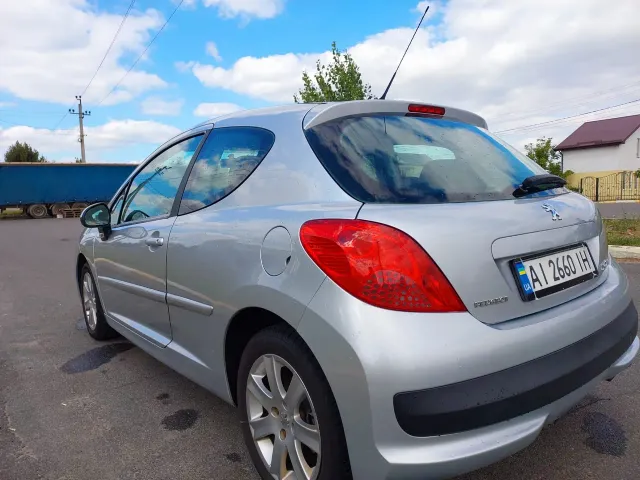 Peugeot 207 - фото 5