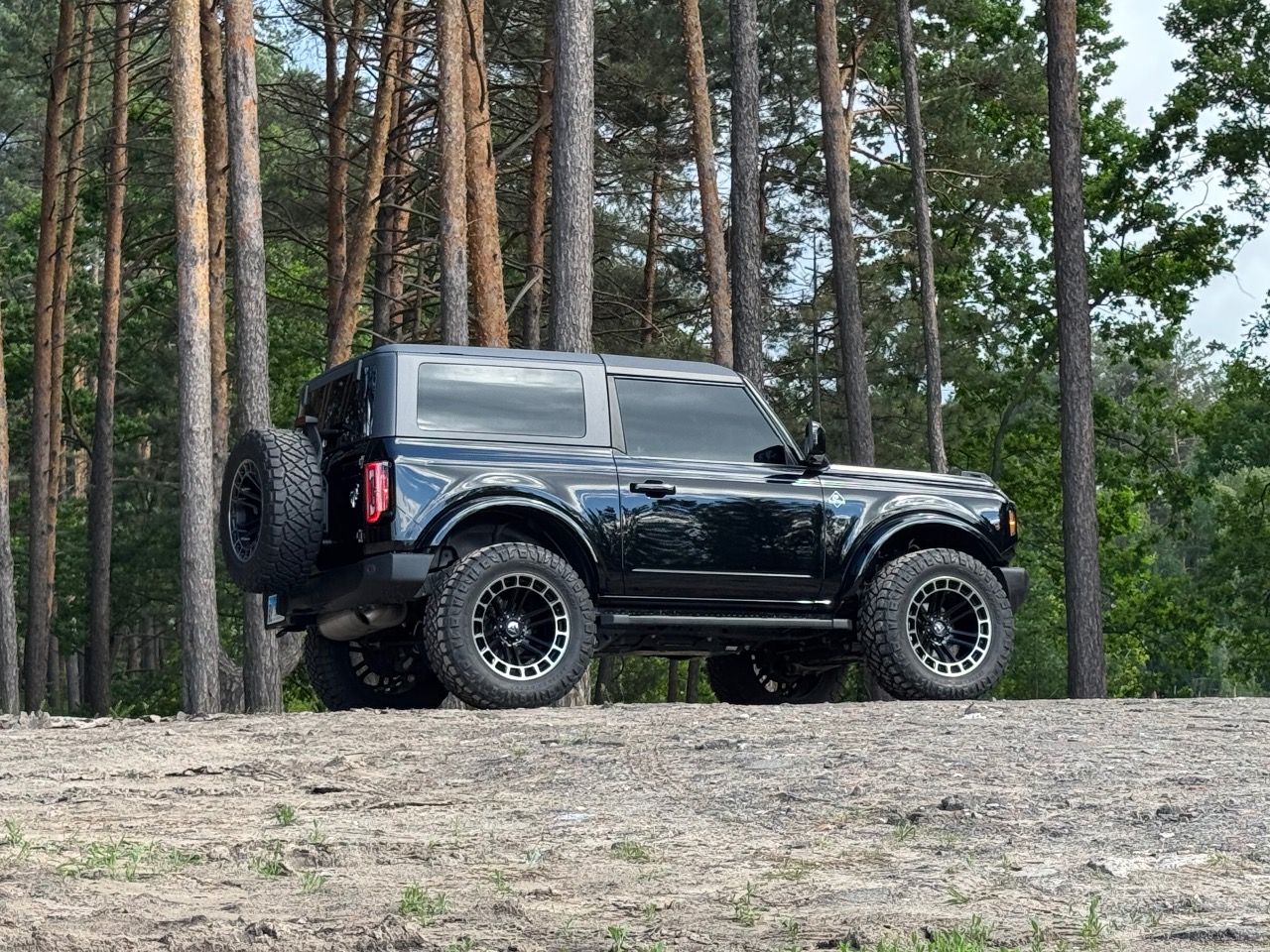 Ford Bronco - фото 2