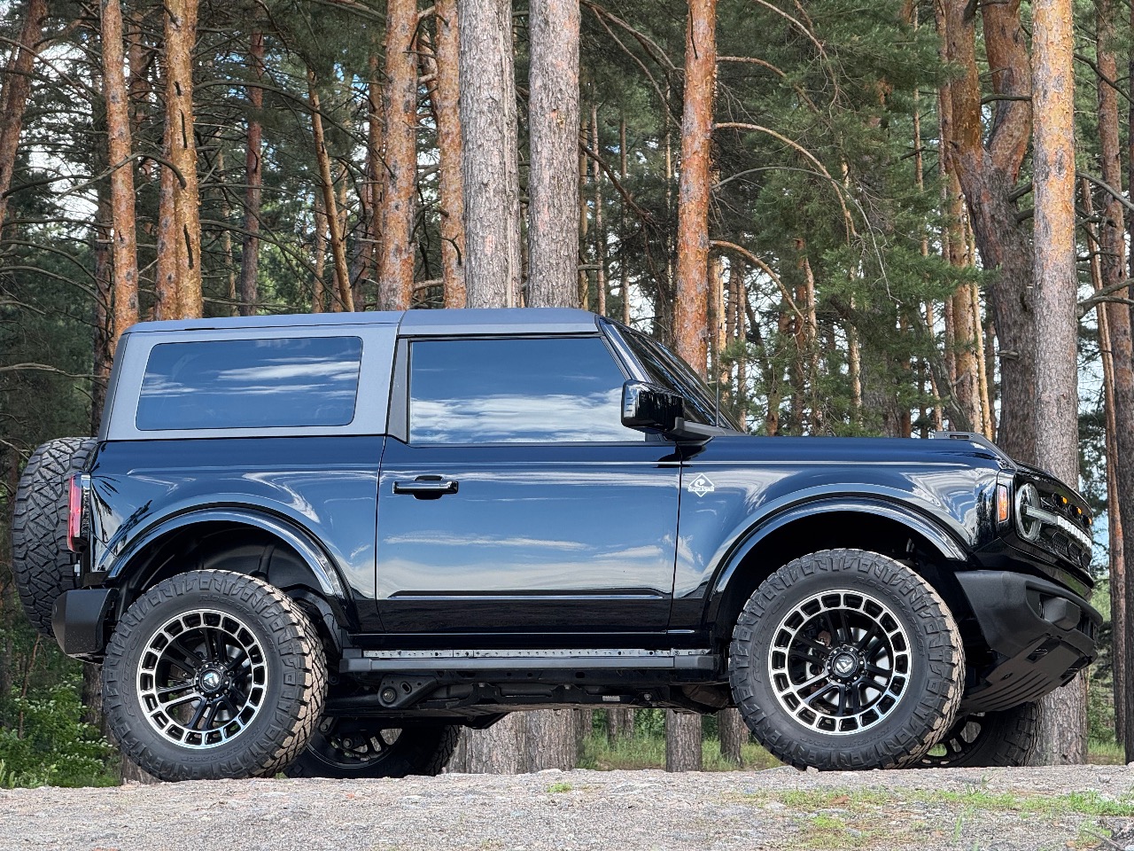 Ford Bronco - фото 19
