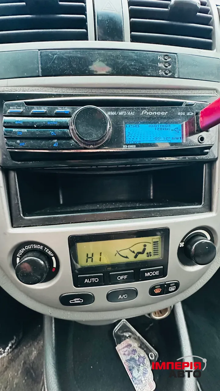 Chevrolet Lacetti - фото 19