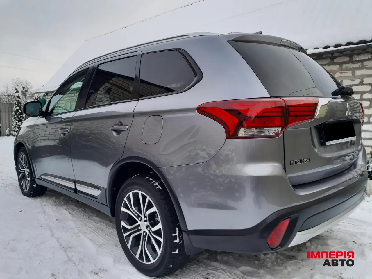 Mitsubishi Outlander - фото 4