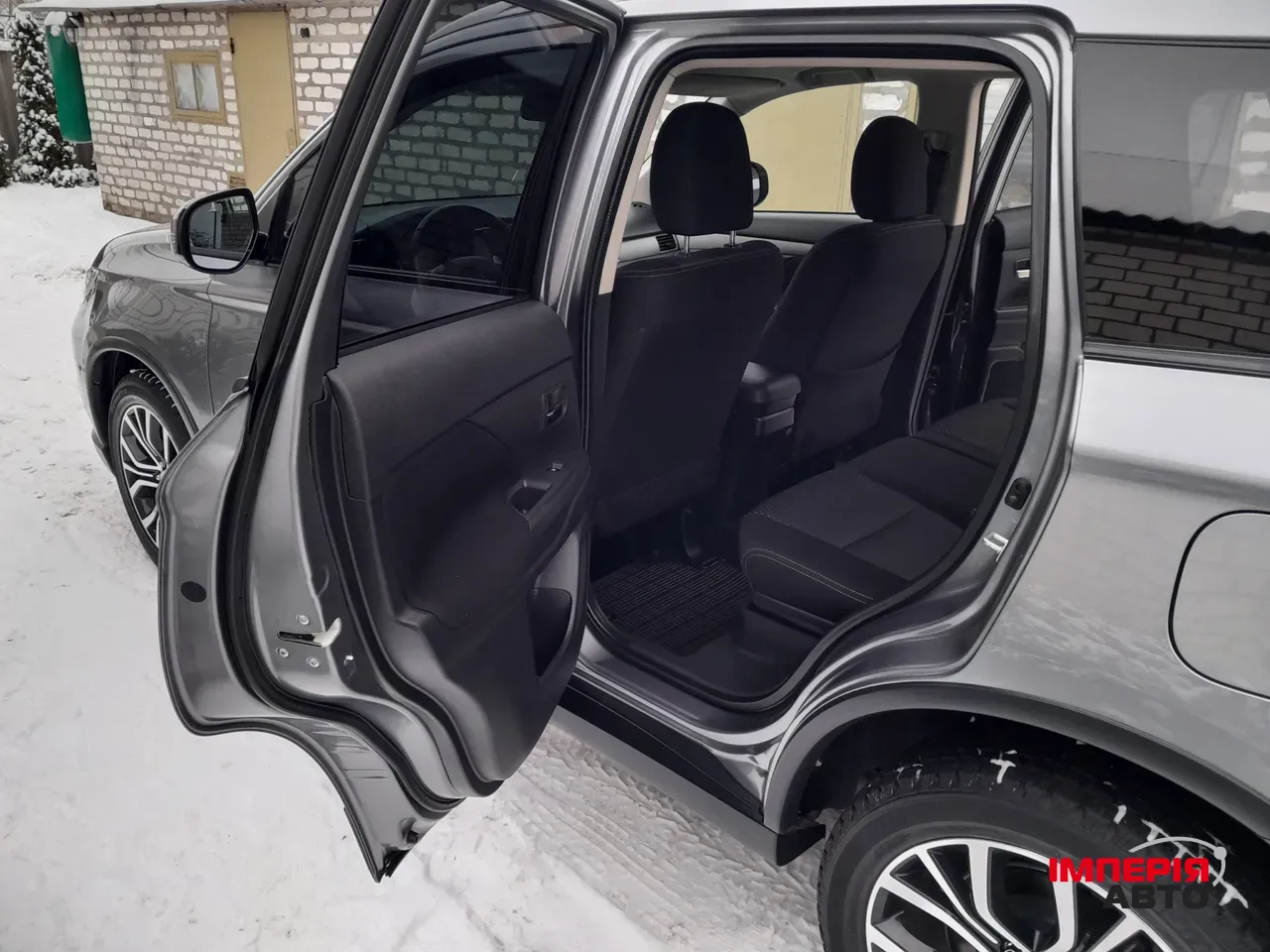 Mitsubishi Outlander - фото 9