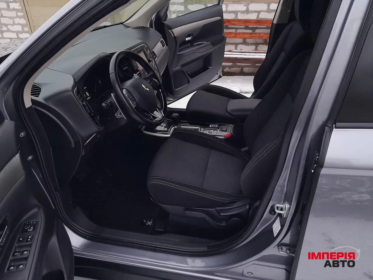 Mitsubishi Outlander - фото 11