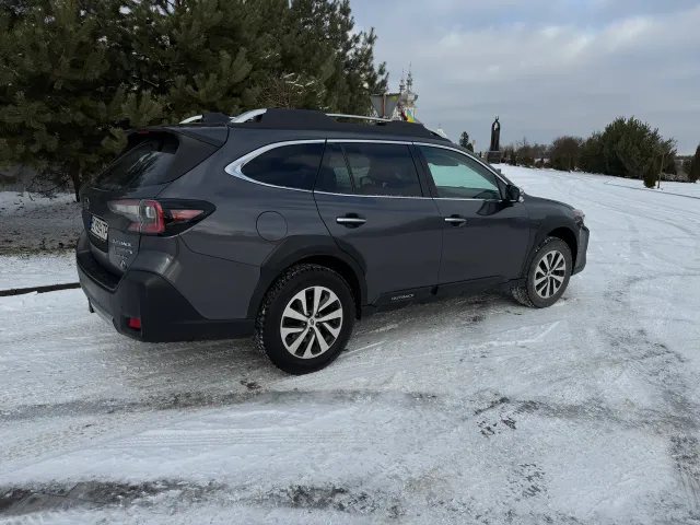 Subaru Outback - фото 3