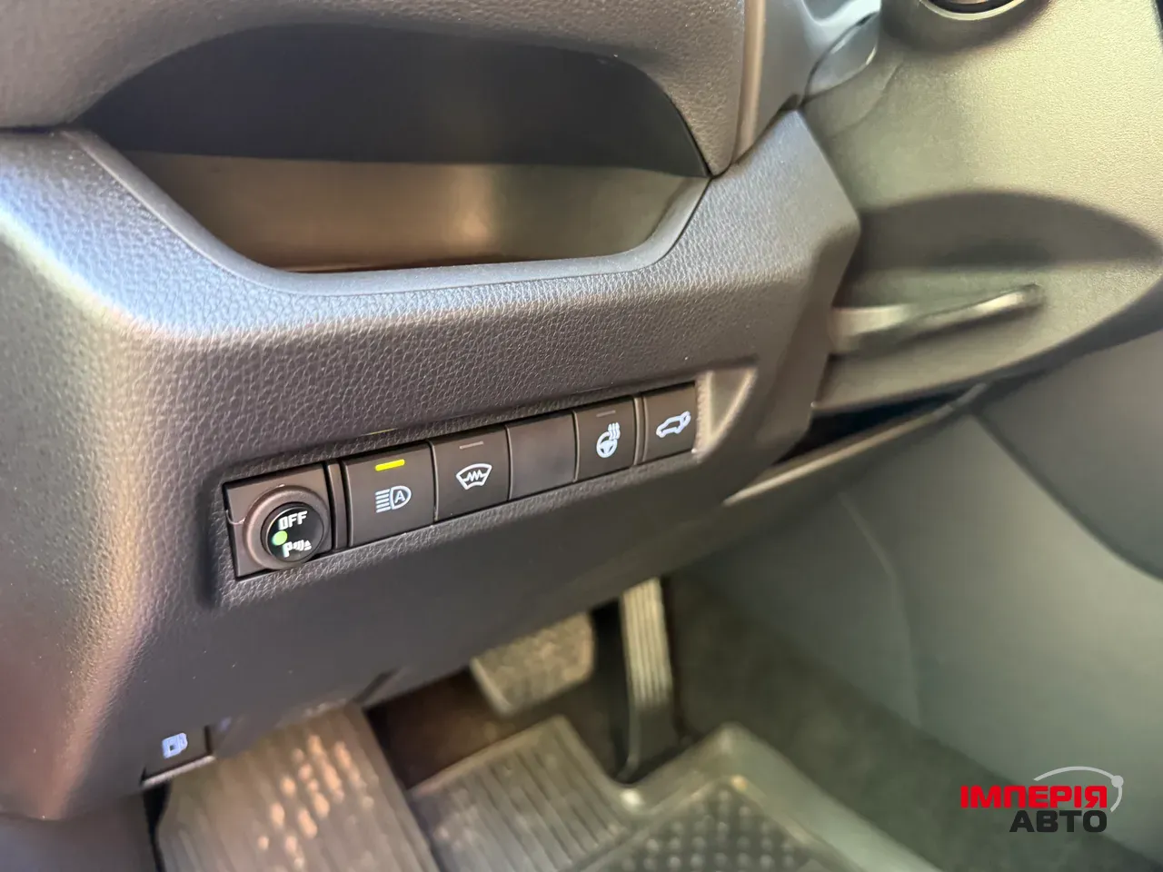 Toyota RAV4 - фото 14