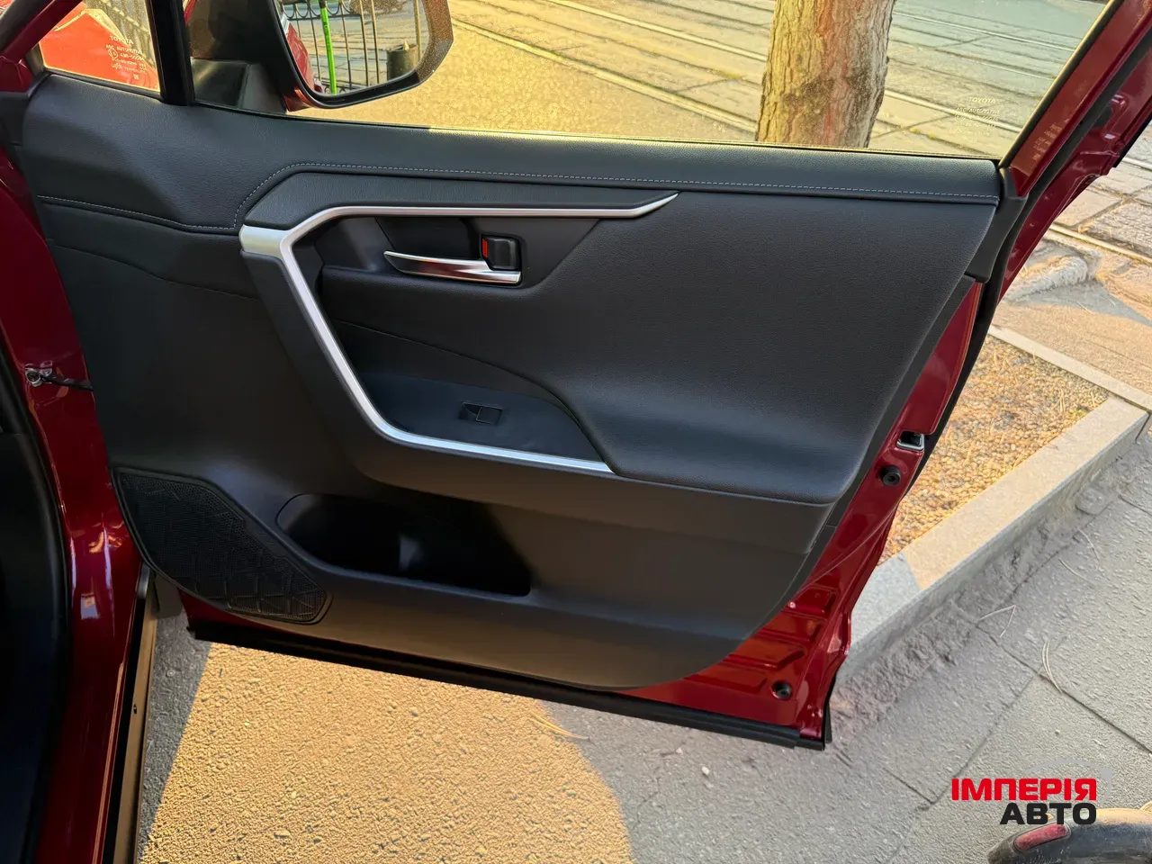 Toyota RAV4 - фото 23