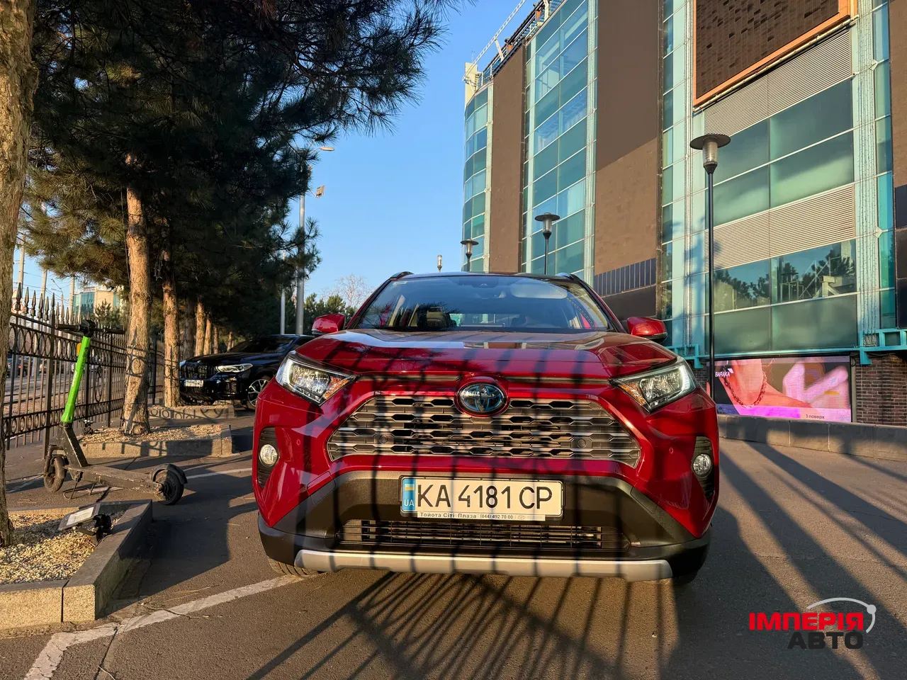 Toyota RAV4 - фото 3