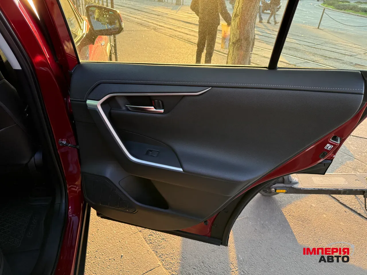 Toyota RAV4 - фото 21
