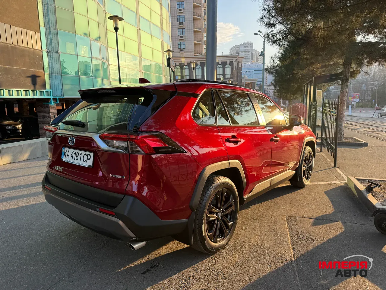 Toyota RAV4 - фото 6