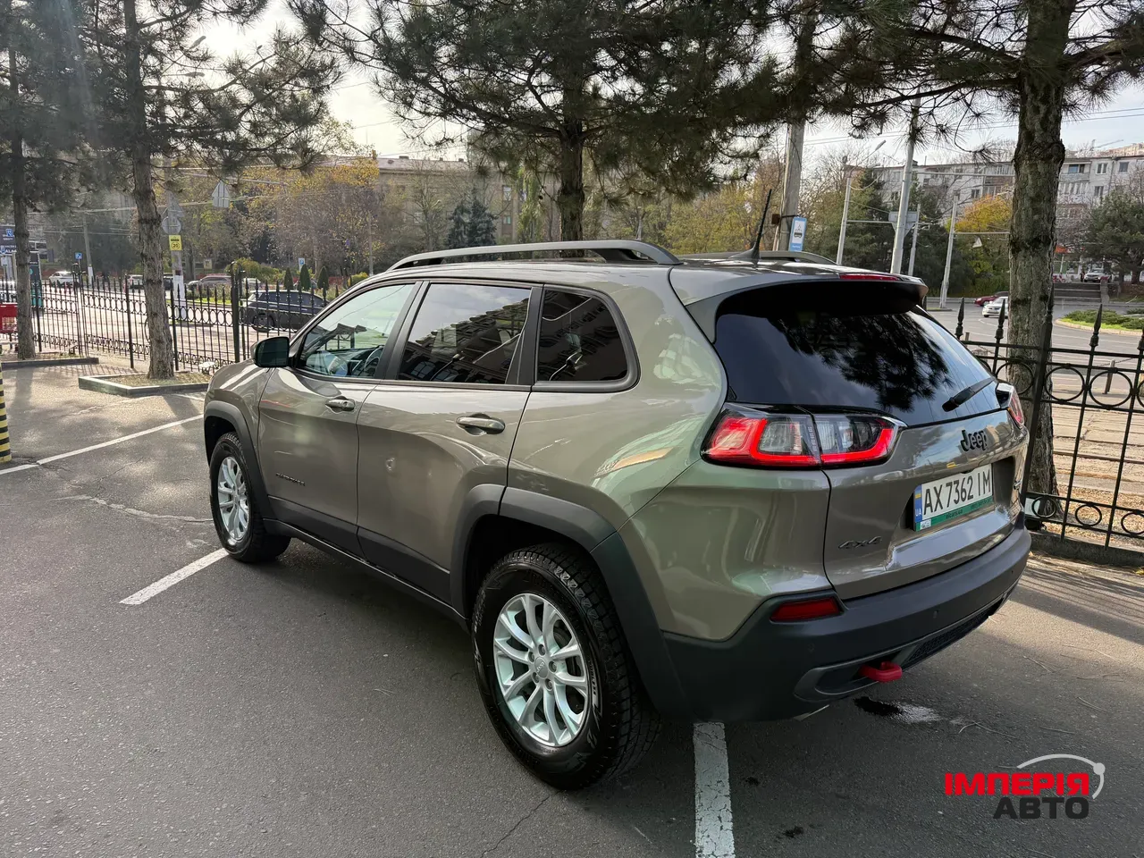 Jeep Cherokee - фото 5