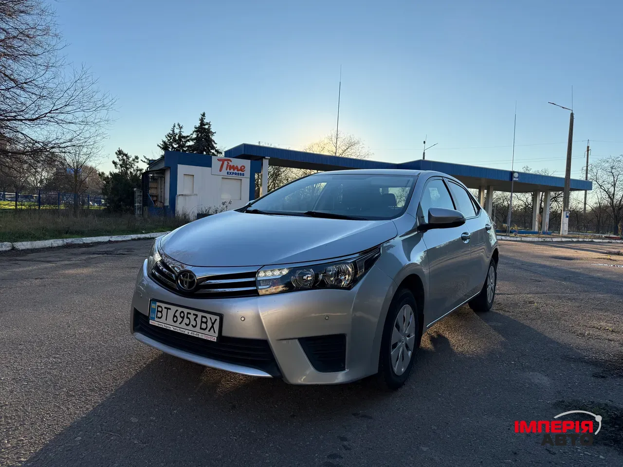 Toyota Corolla - фото 3