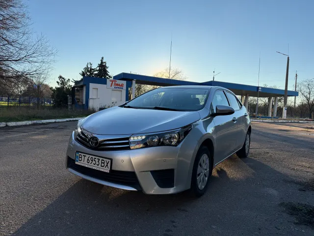 Toyota Corolla - фото 3