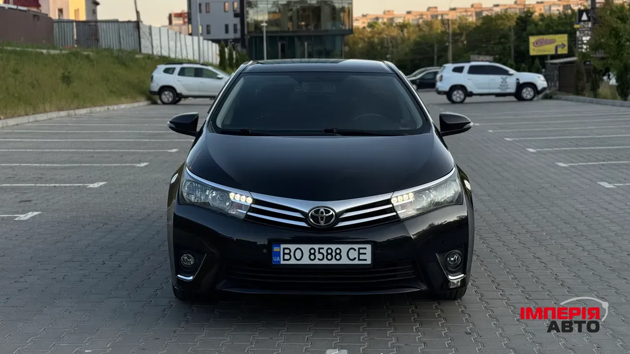 Toyota Corolla - фото 1