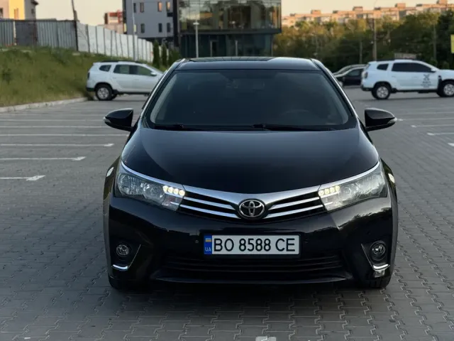Toyota Corolla - фото 1