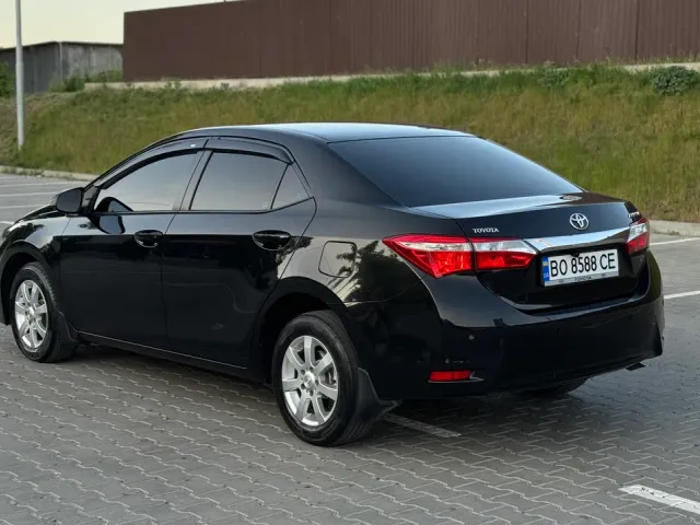 Toyota Corolla - фото 5