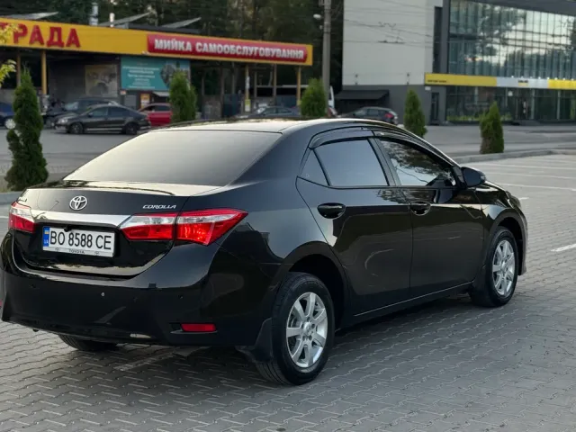 Toyota Corolla - фото 4