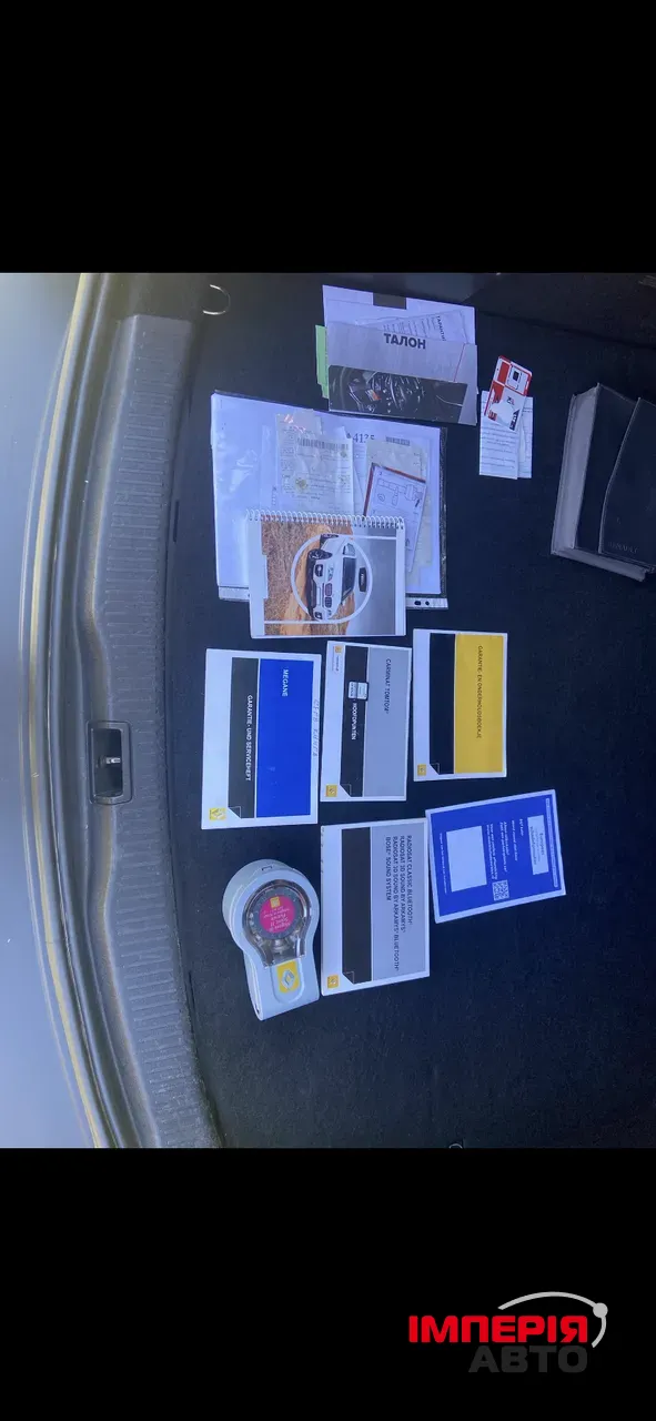 Renault Megane - фото 17