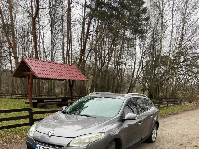 Renault Megane - фото 2