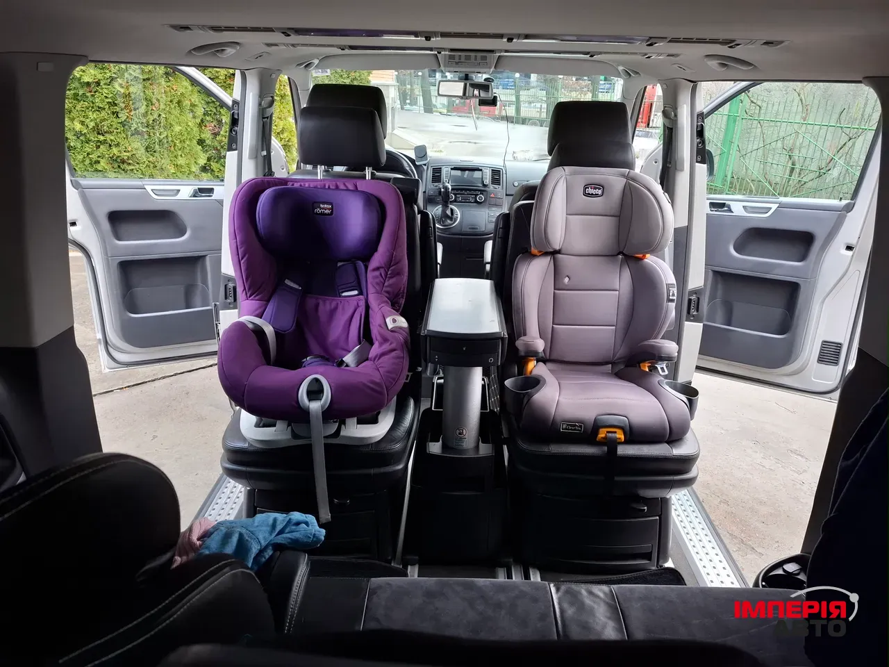 Volkswagen Multivan - фото 29