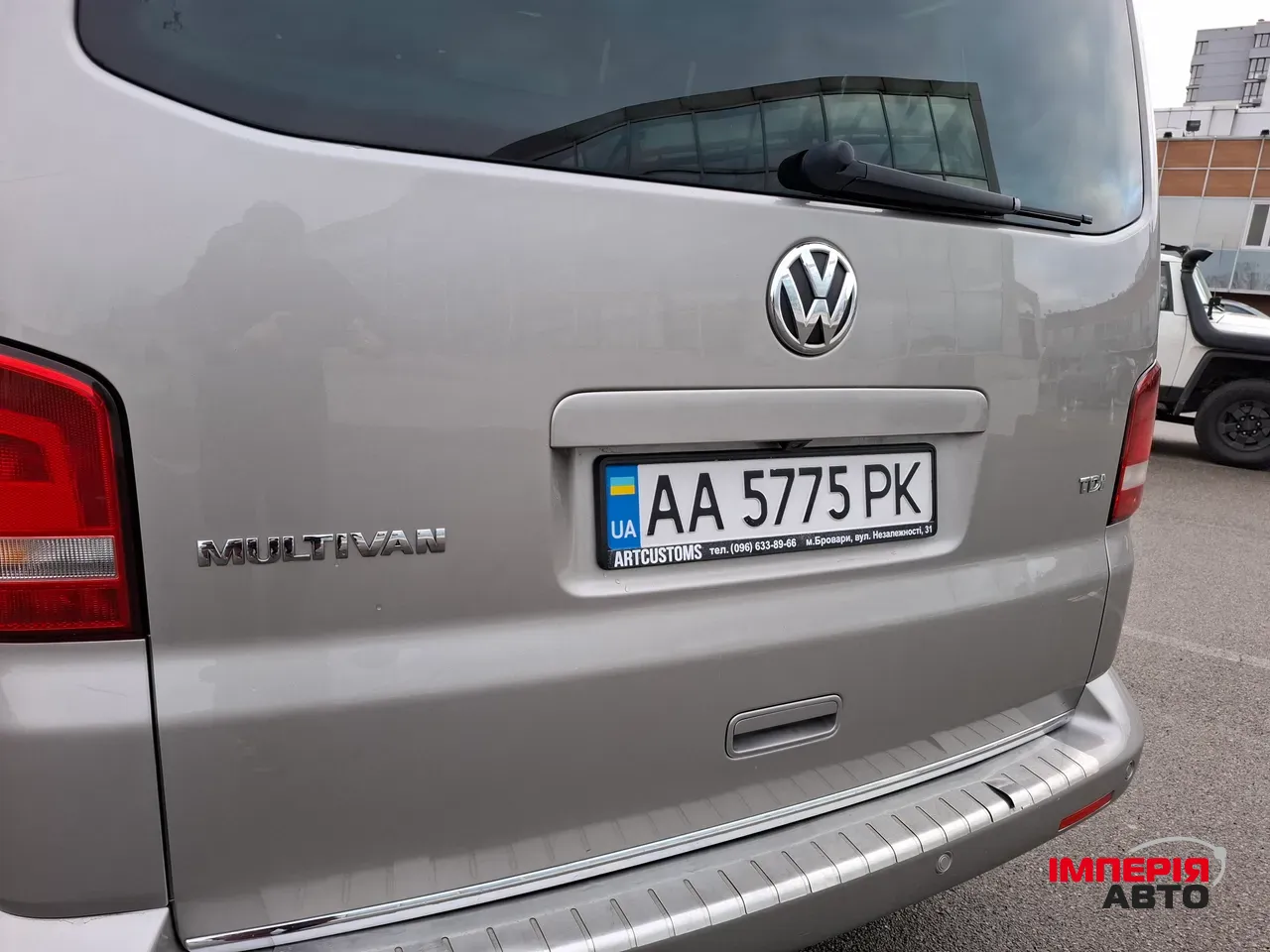 Volkswagen Multivan - фото 15