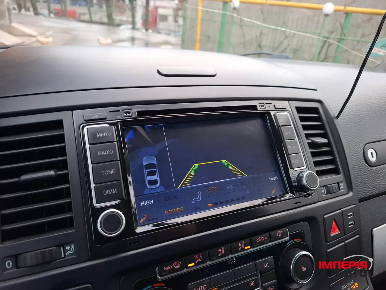 Volkswagen Multivan - фото 35