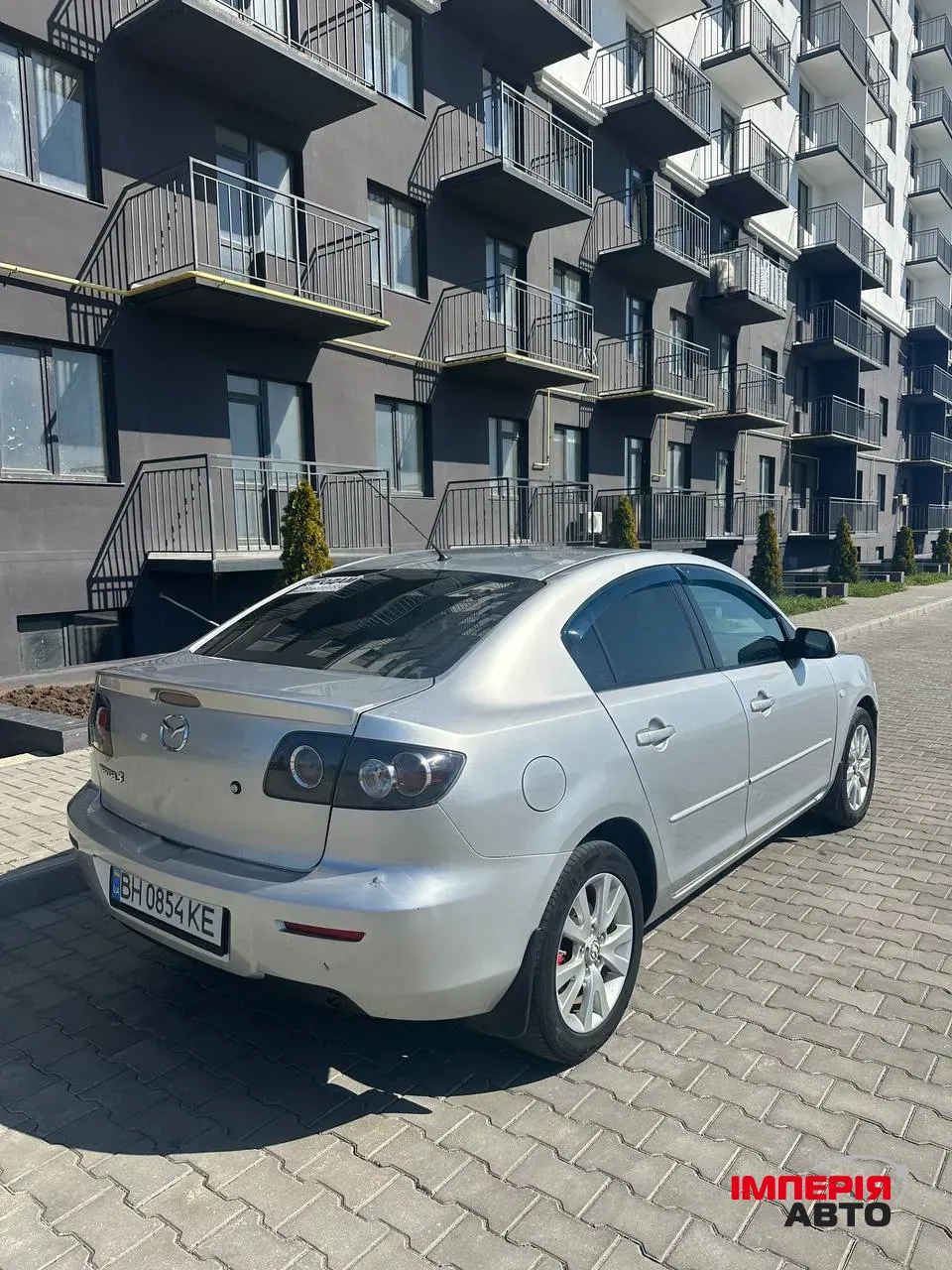 Mazda 3 - фото 3