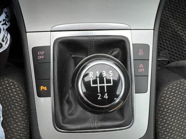 Volkswagen Passat - фото 5