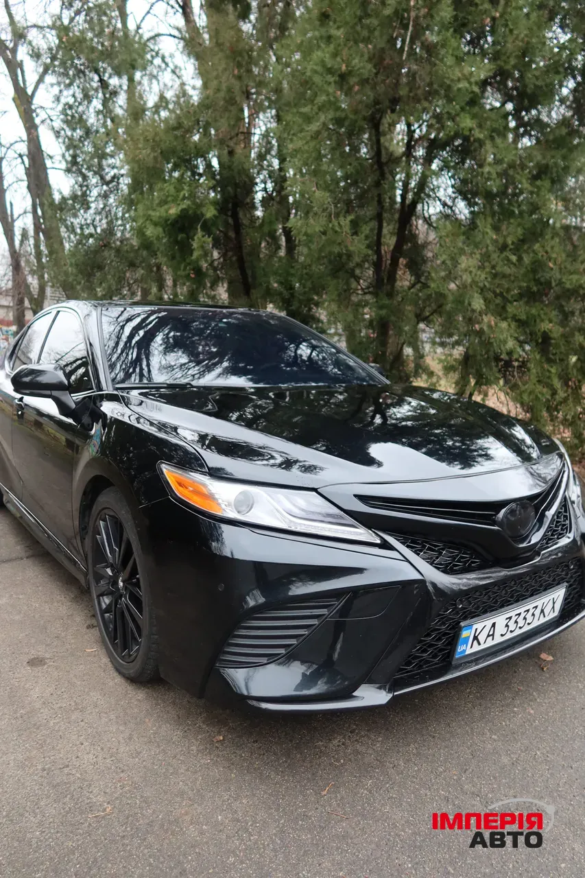 Toyota Camry - фото 2