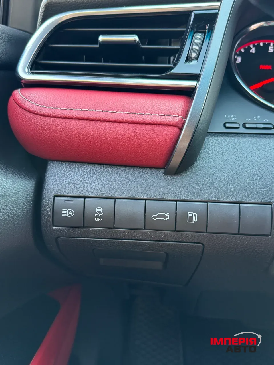 Toyota Camry - фото 12