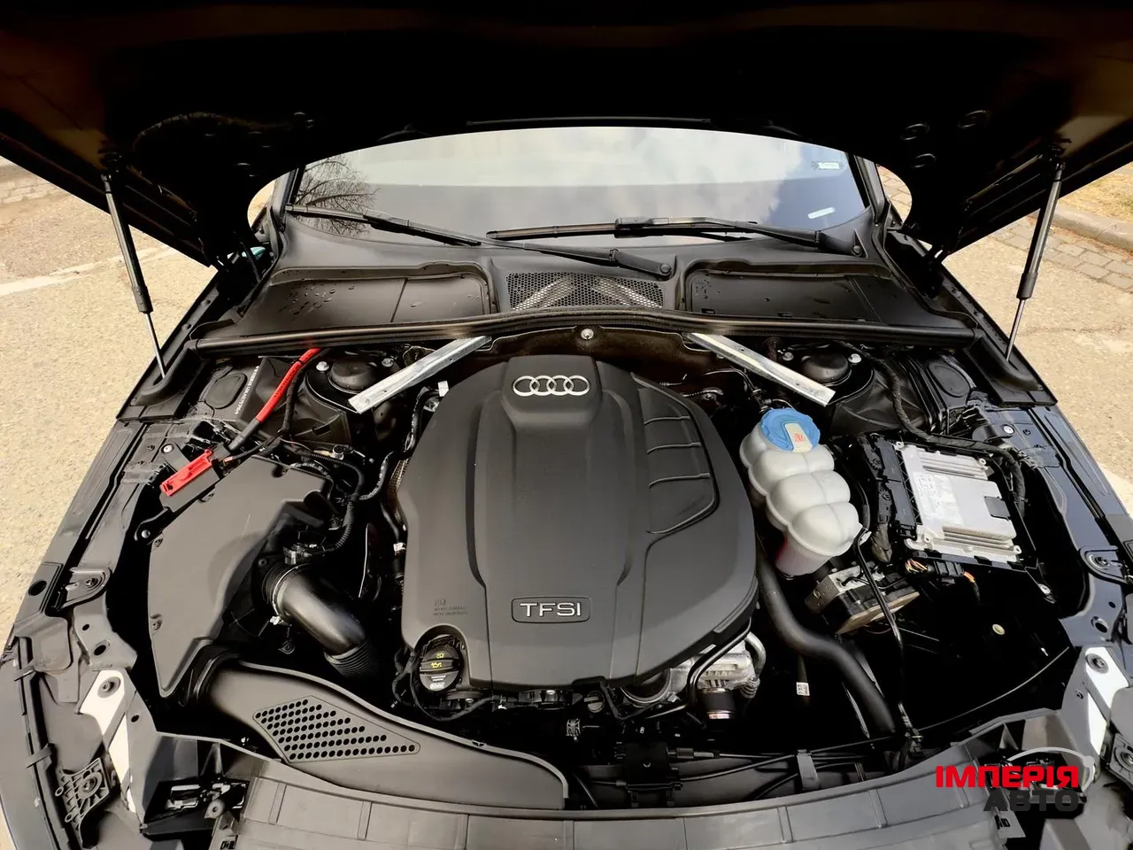 Audi A4 - фото 2