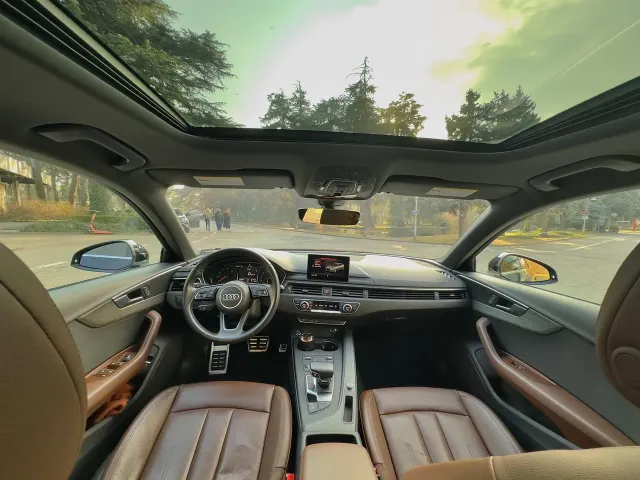 Audi A4 - фото 4