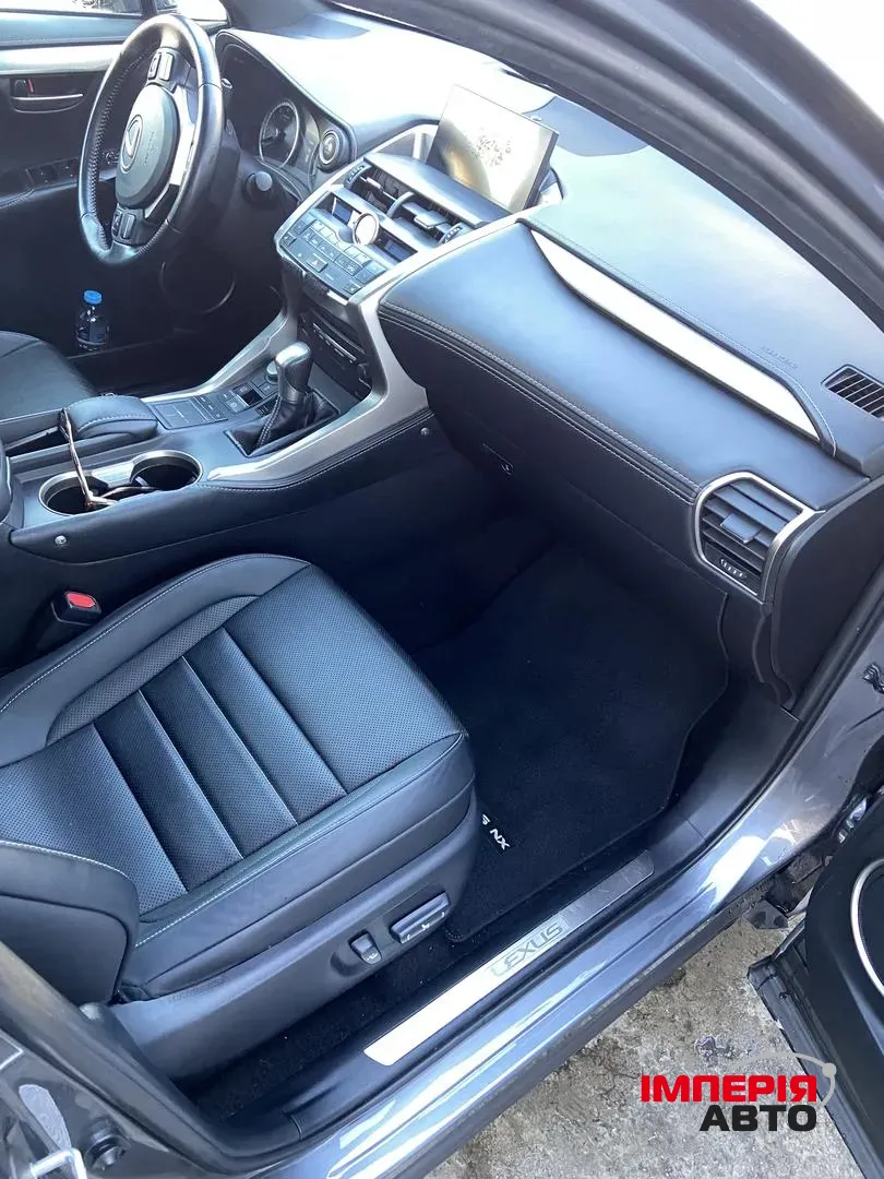 Lexus NX - фото 5