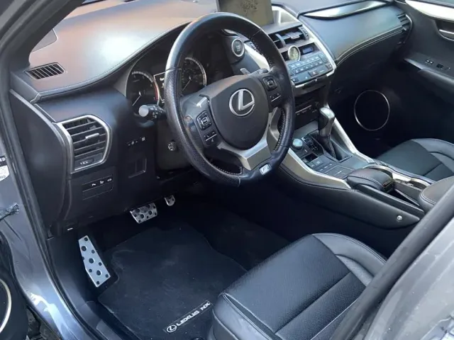 Lexus NX - фото 4