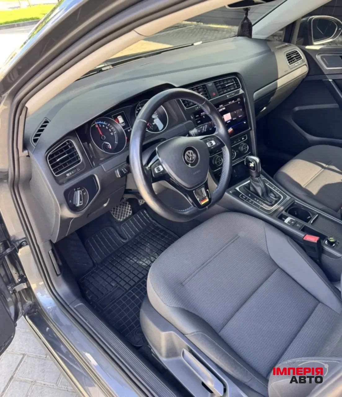 Volkswagen Golf - фото 30