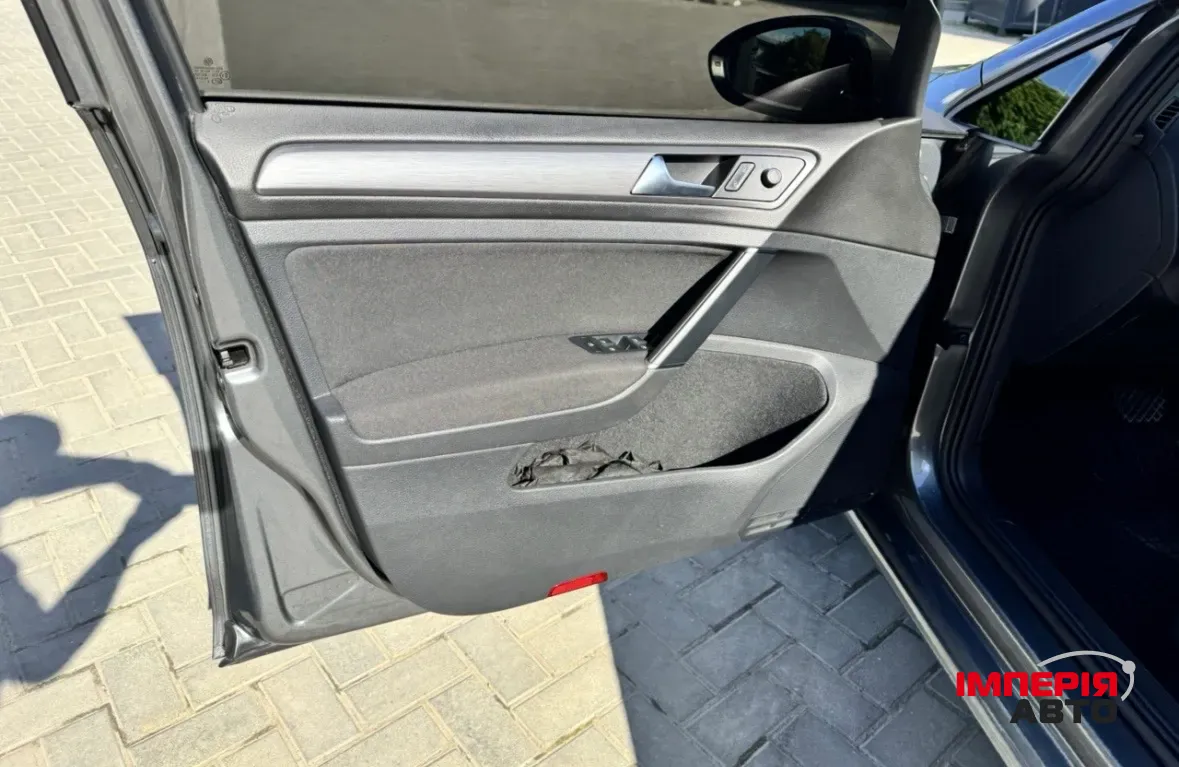 Volkswagen Golf - фото 15