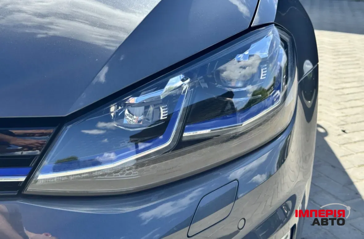 Volkswagen Golf - фото 12