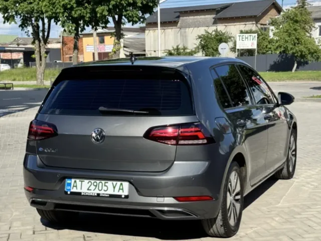 Volkswagen Golf - фото 3
