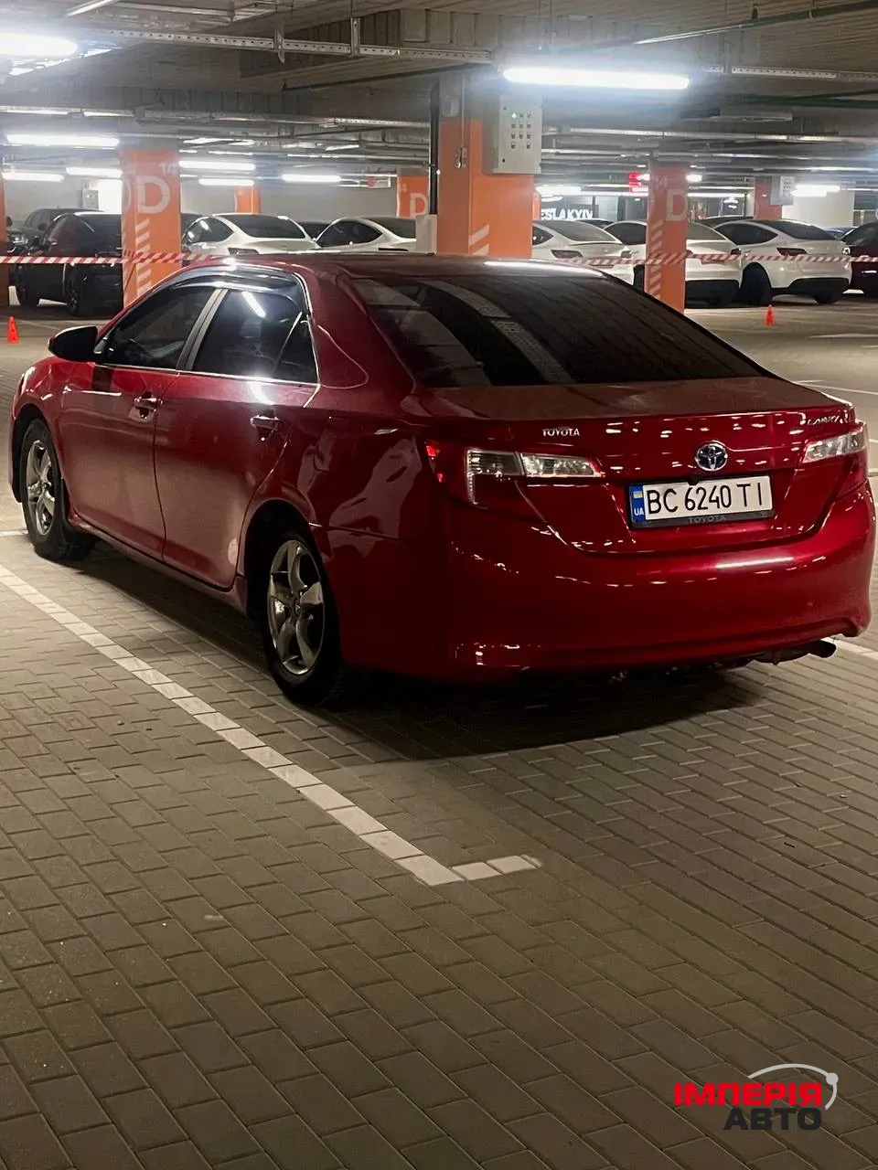 Toyota Camry - фото 3