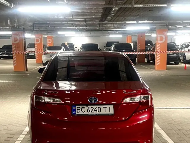 Toyota Camry - фото 5