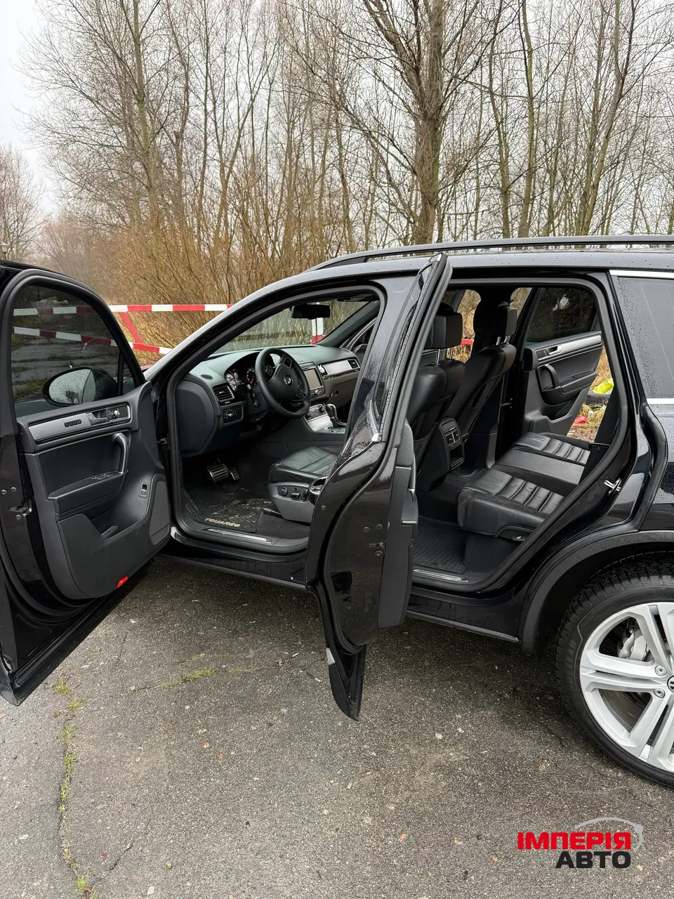 Volkswagen Touareg - фото 6