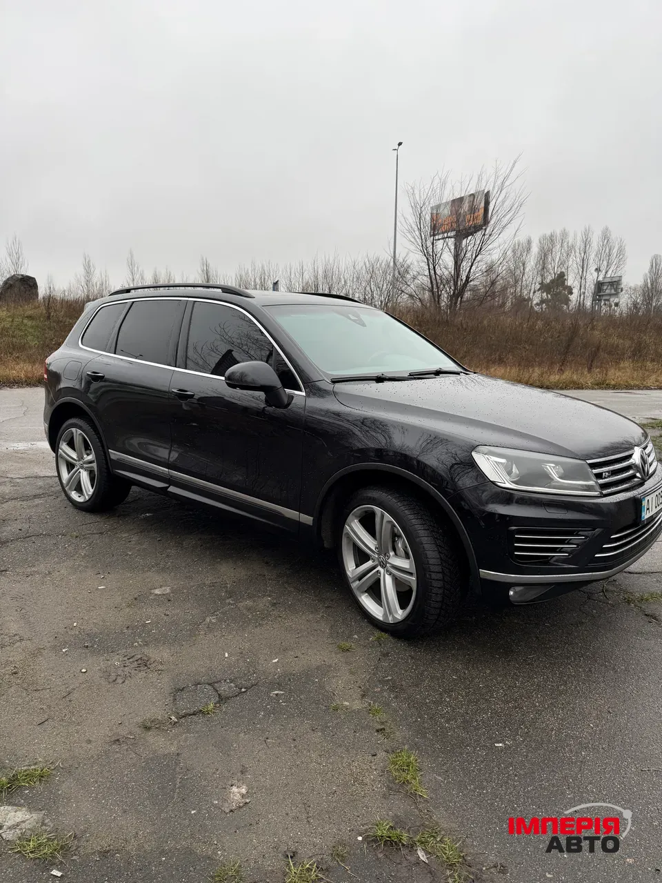 Volkswagen Touareg - фото 2