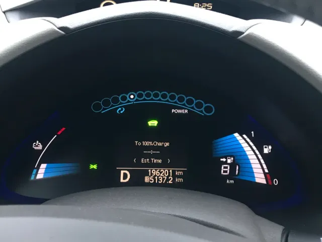 Nissan Leaf - фото 4