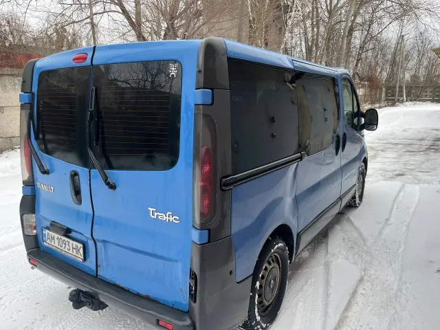 Renault Trafic - фото 4