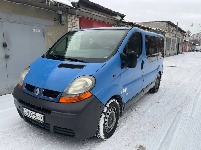 Renault Trafic - фото 1