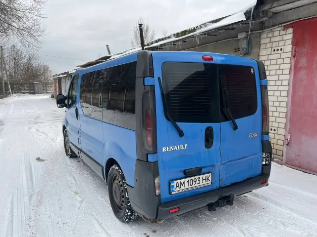 Renault Trafic - фото 3