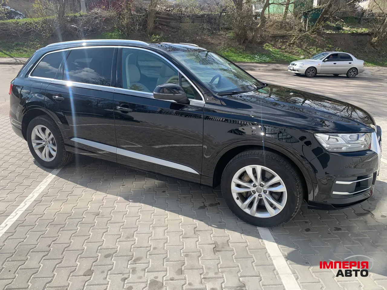 Audi Q7 - фото 5