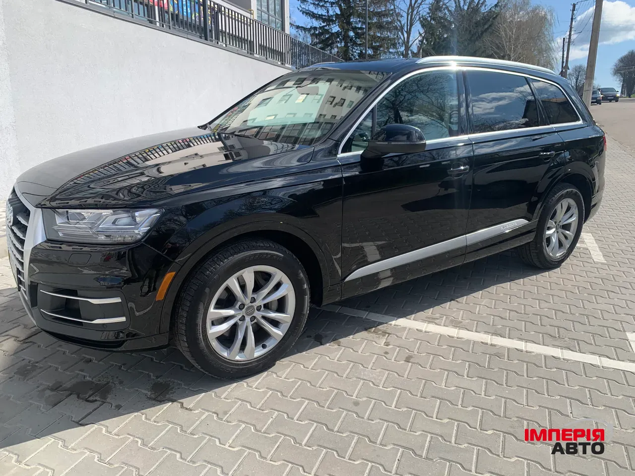 Audi Q7 - фото 2