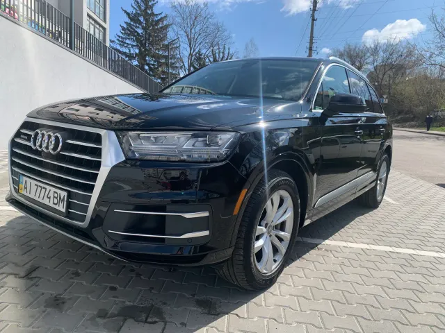 Audi Q7 - фото 3