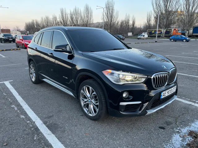 BMW X1 - фото 2