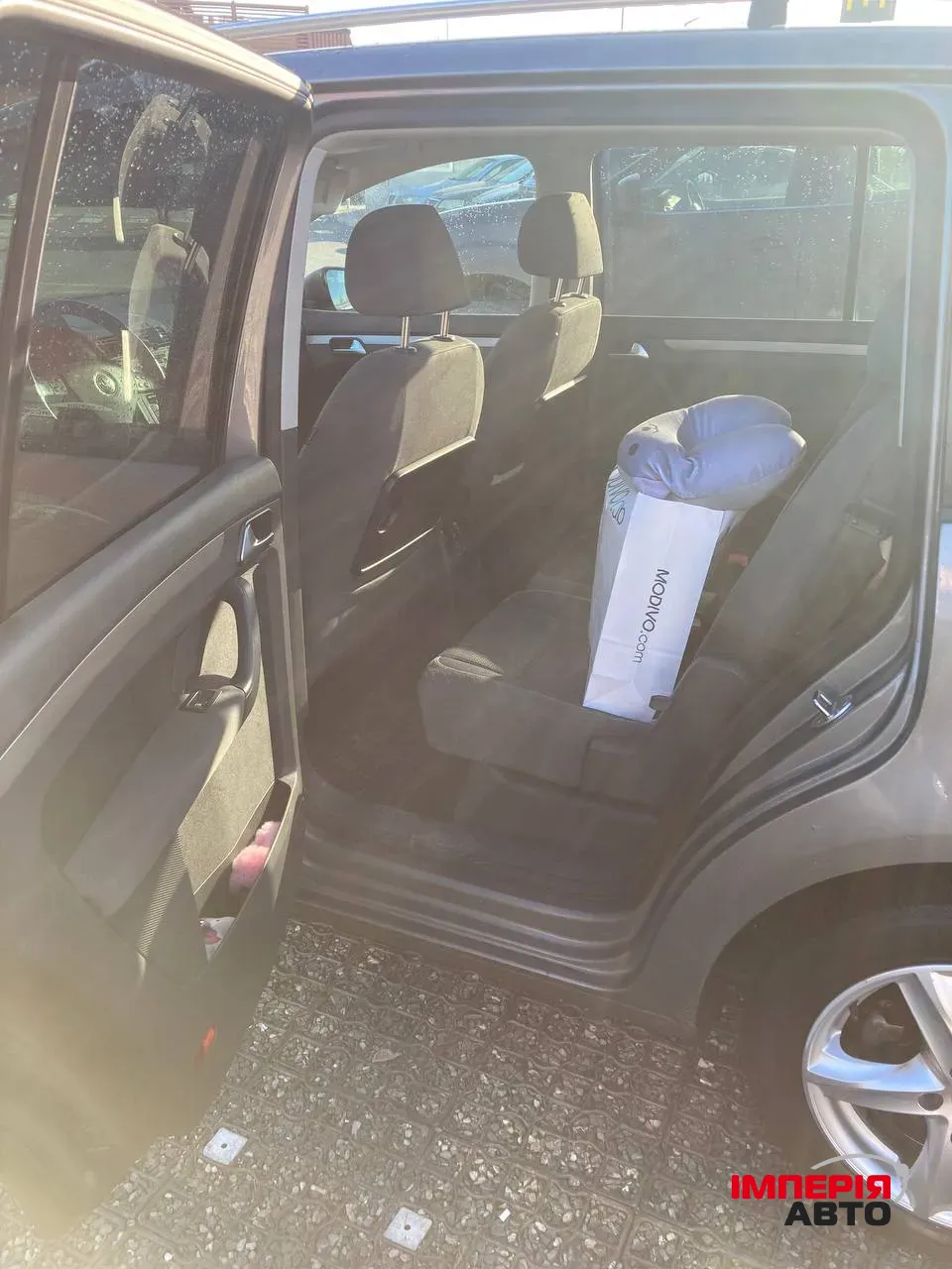 Volkswagen Touran - фото 6